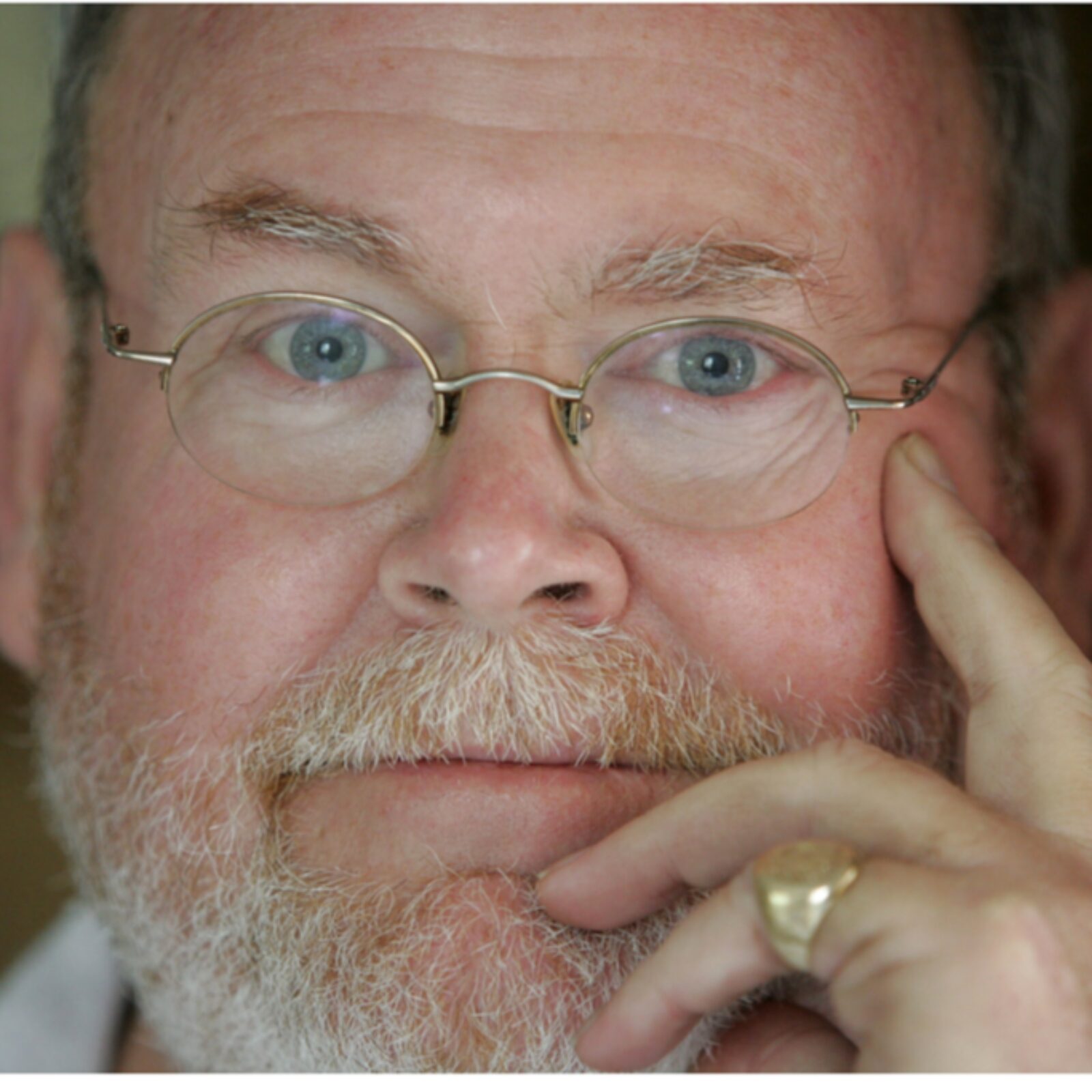 Thomas Lynch headshot