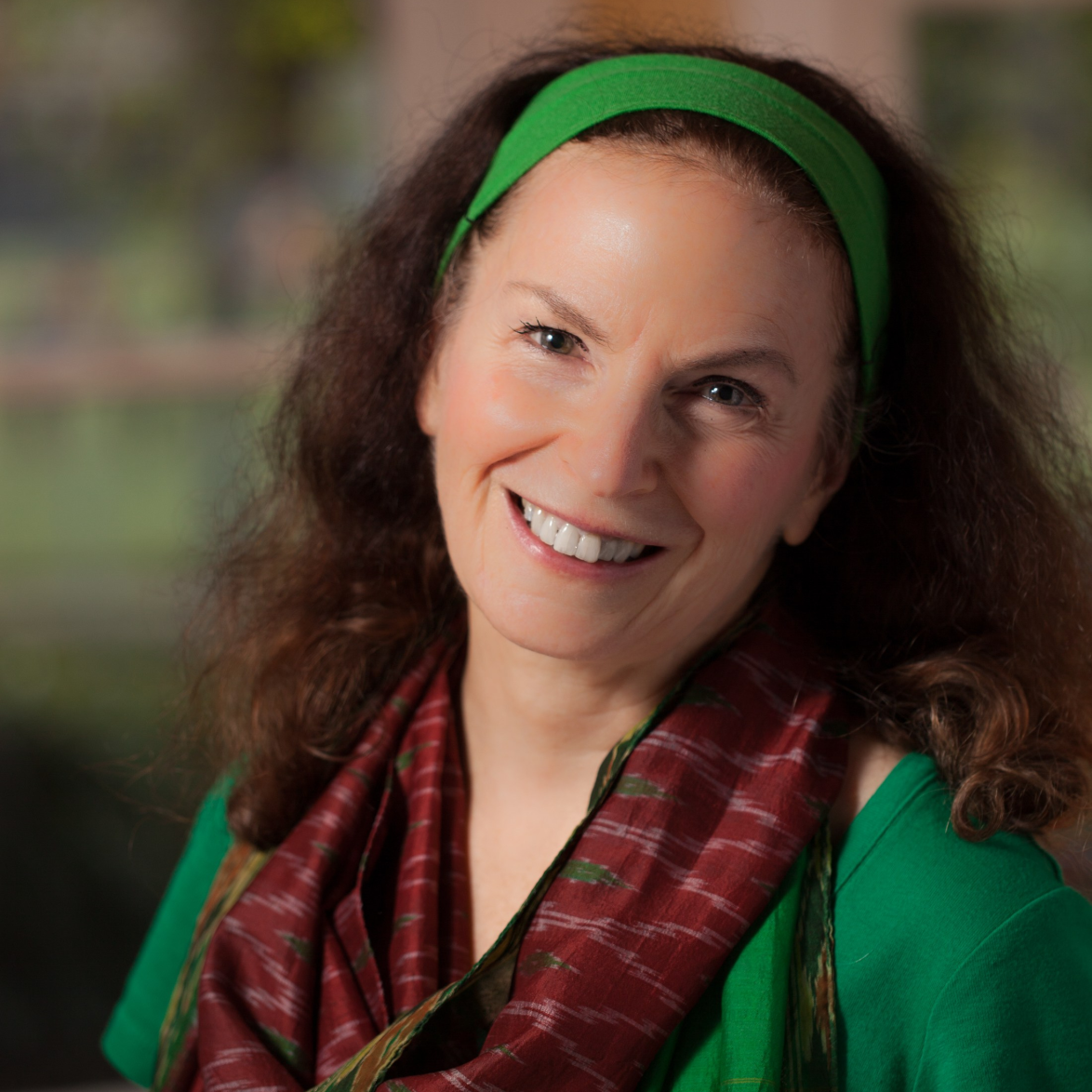 Carolyne Wright headshot